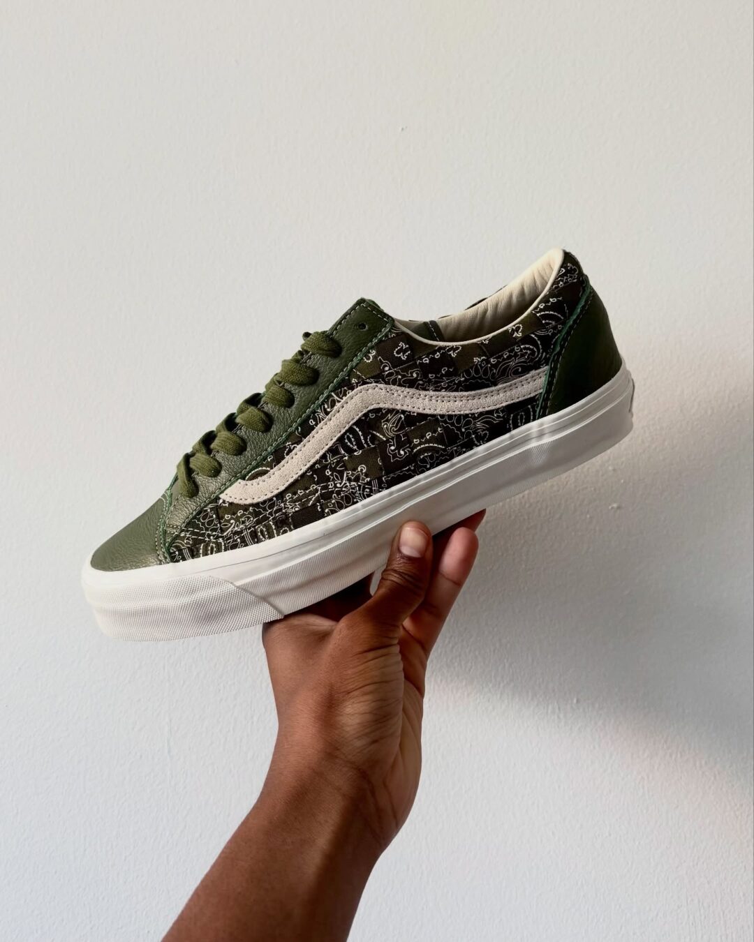 【2026年 秋冬】VANS PREMIUM “Bandana & Micro Daisy Pack” OLD SKOOL 36 & AUTHENTIC (バンズ プレミアム “バンダナ マイクロ デイジー パック”)