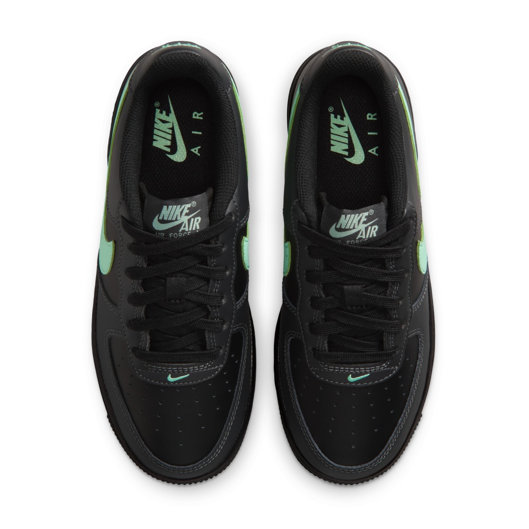 【2026 FALL】NIKE GS AIR FORCE 1 LOW “Black/Arctic Green” (ナイキ エア フォース 1 ロー “ブラック/アークティックグリーン”) [CT3839-018]