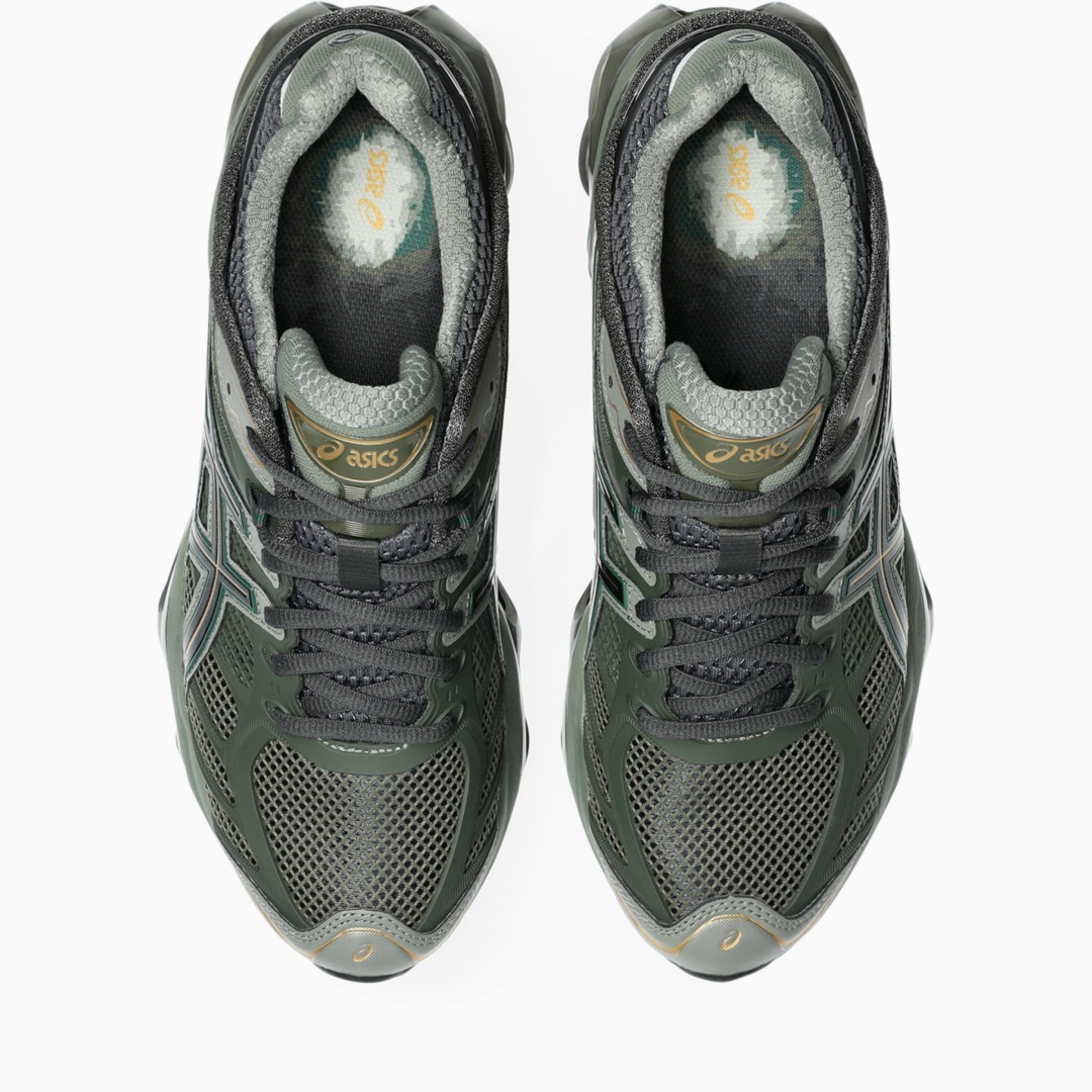 【2026年 8/7 発売】ASICS GEL-KINETIC 2.0 “OBSIDIAN GREY/OLIVE CANVAS” (アシックス ゲルキネティック) [1203A678.025]