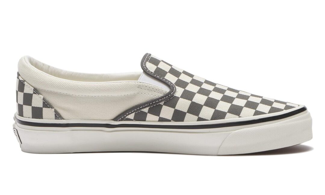 【2026年 7/1 発売】VANS PREMIUM CLASSIC SLIP-ON 98 “CHECKERBOARD/PEWTER/POPPY EMBER RED” (バンズ プレミアム クラシック スリッポン) [VN000D9PGWR/VN000D9PPWT]