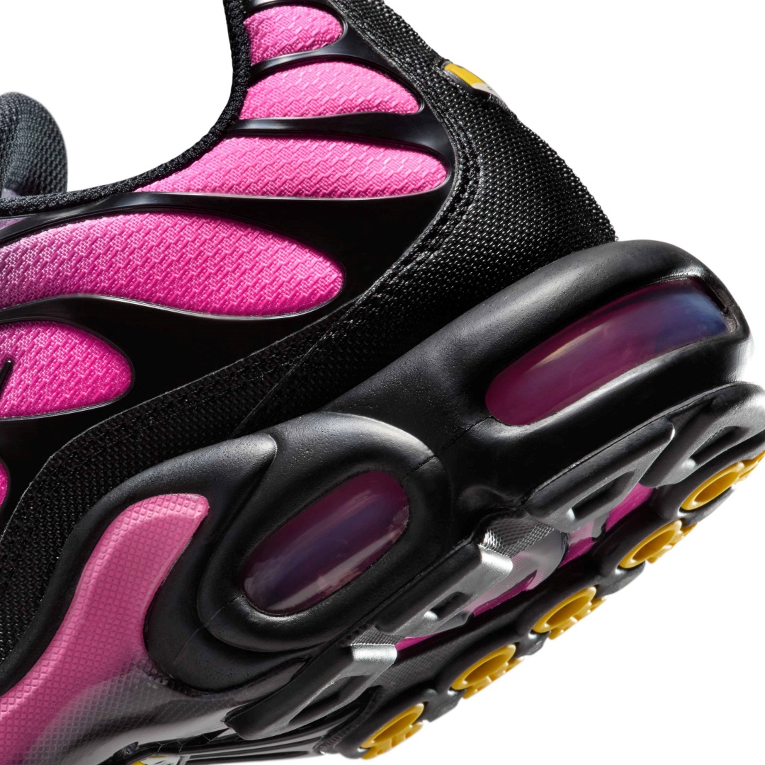 【2026年 7月 発売予定】NIKE AIR MAX PLUS “Black/Hyper Pink” (ナイキ エア マックス プラス “ブラック/ハイパーピンク”) [DM0032-020]