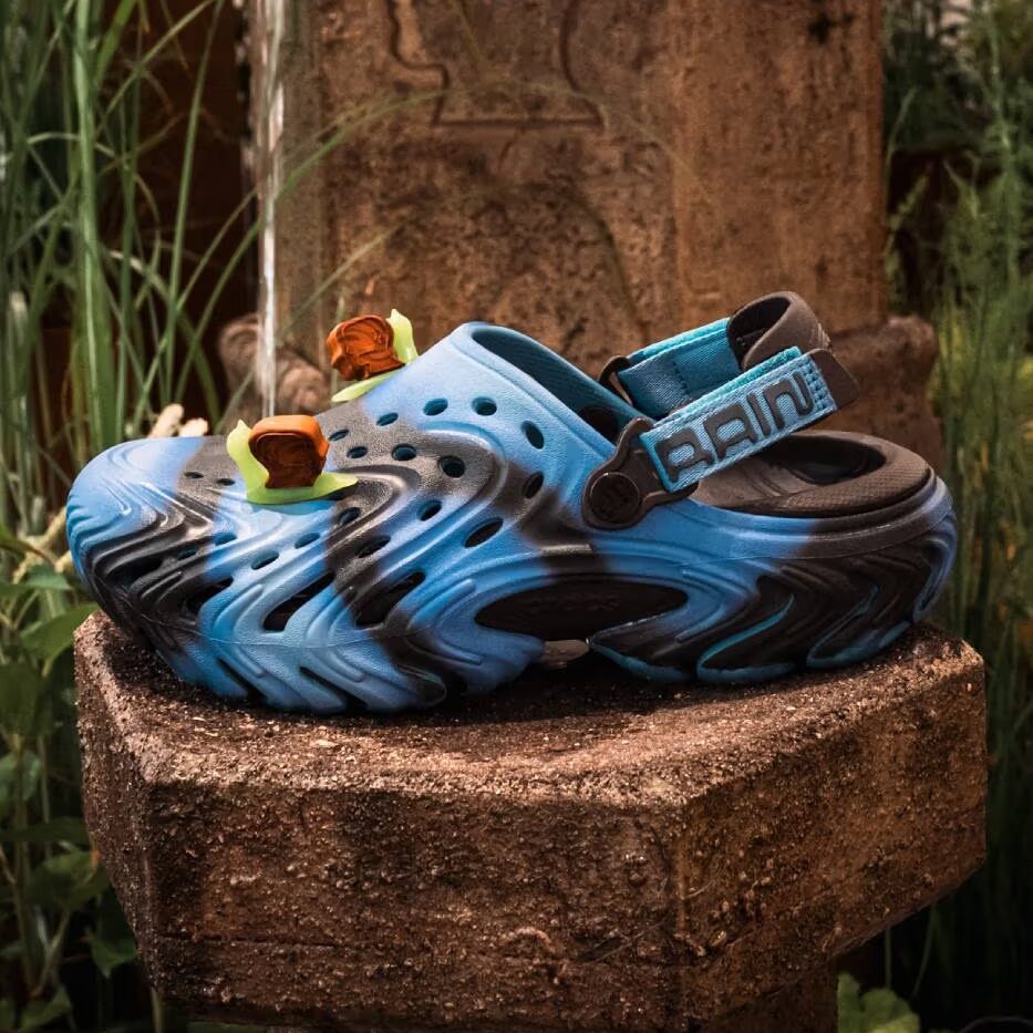 Crocs × Brain Dead コラボコレクションが2026年 夏秋 発売予定 (クロックス ブレインデッド)