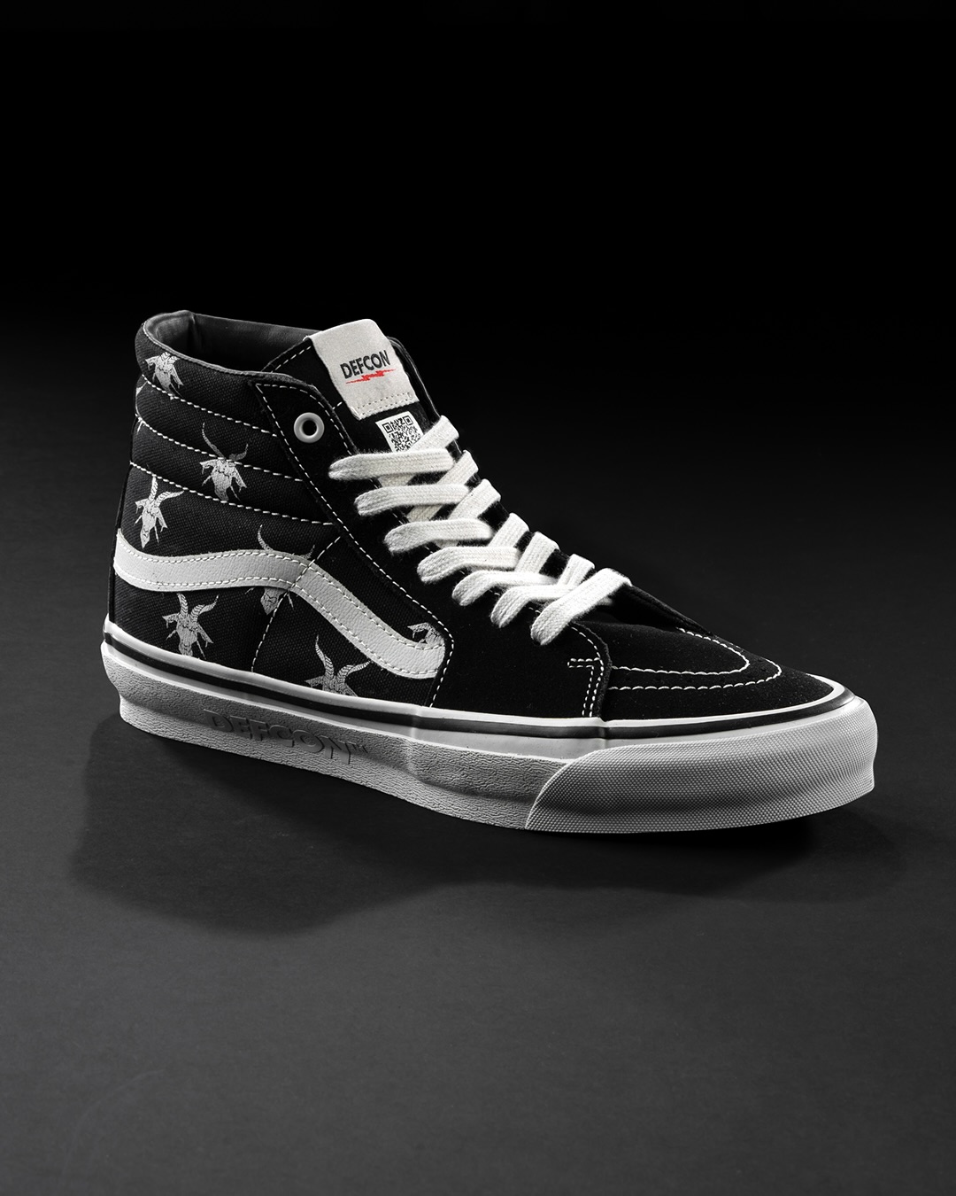 DEFCON × OTW by Vans “SK8-HI 38 & ERA 95 & OLD SKOOL 36″が発売 (デフコン バンズ “スケートハイ エラ オールドスクール”)