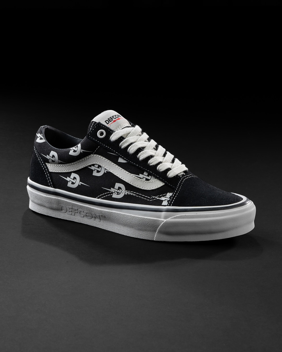 DEFCON × OTW by Vans “SK8-HI 38 & ERA 95 & OLD SKOOL 36″が発売 (デフコン バンズ “スケートハイ エラ オールドスクール”)