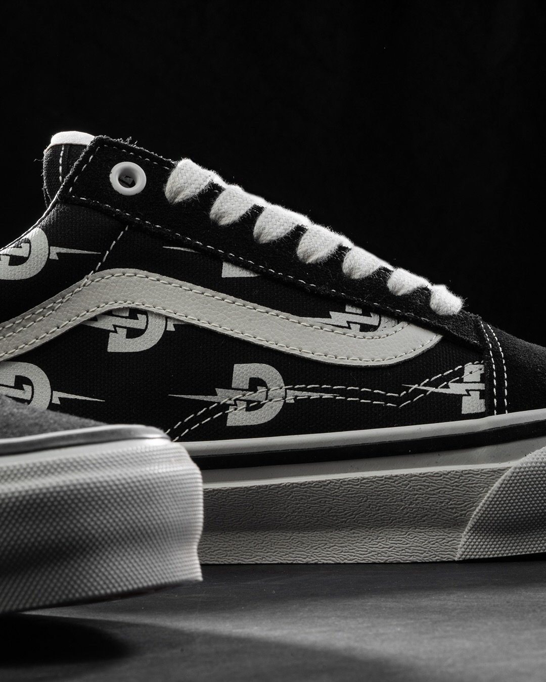 DEFCON × OTW by Vans “SK8-HI 38 & ERA 95 & OLD SKOOL 36″が発売 (デフコン バンズ “スケートハイ エラ オールドスクール”)