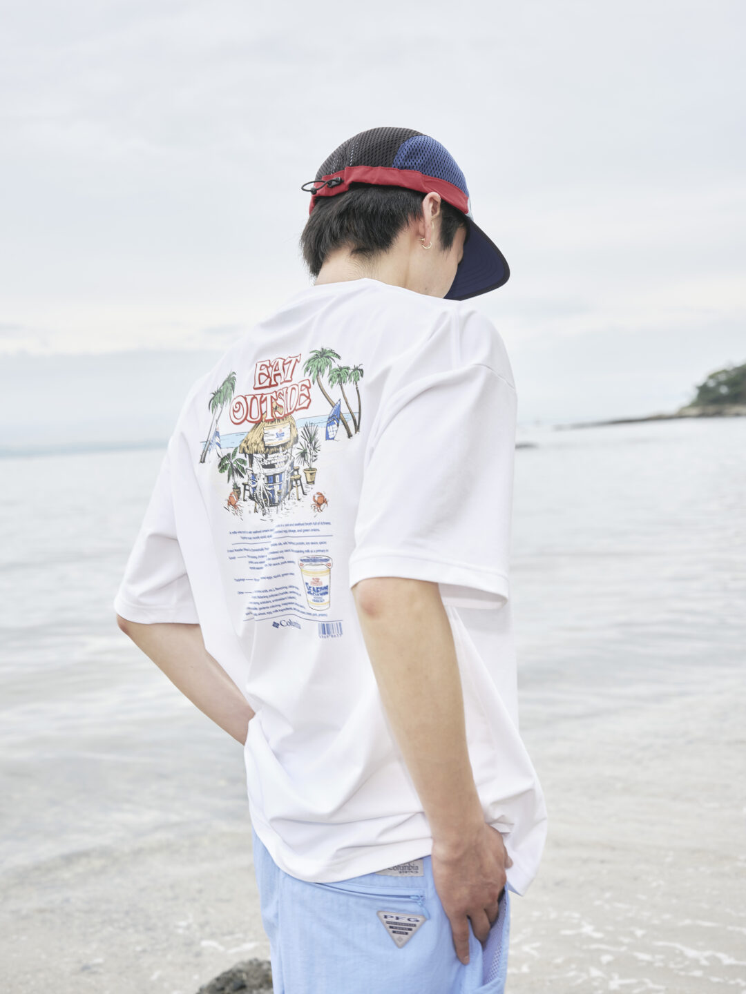 コロンビア × カップヌードル 55周年記念コラボ第2弾「シーフードヌードル ショートスリーブTシャツ」が2026年 7/17 発売 (Columbia)
