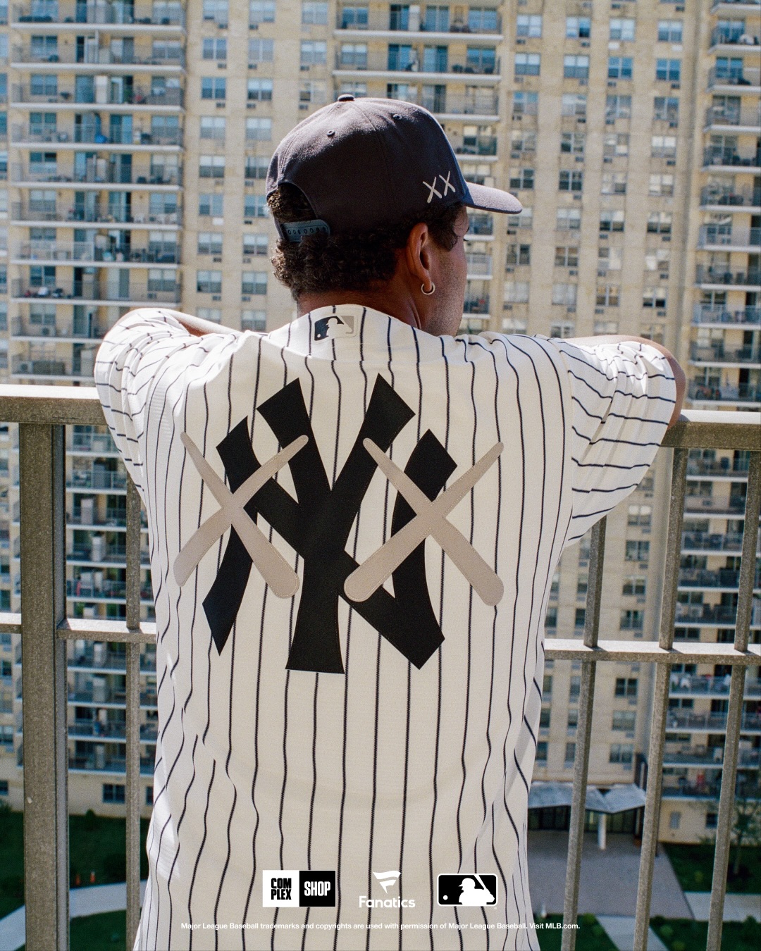 KAWS x MLB コラボコレクションが2026年 7/16 & 7/20 発売 (カウズ エムエルビー)
