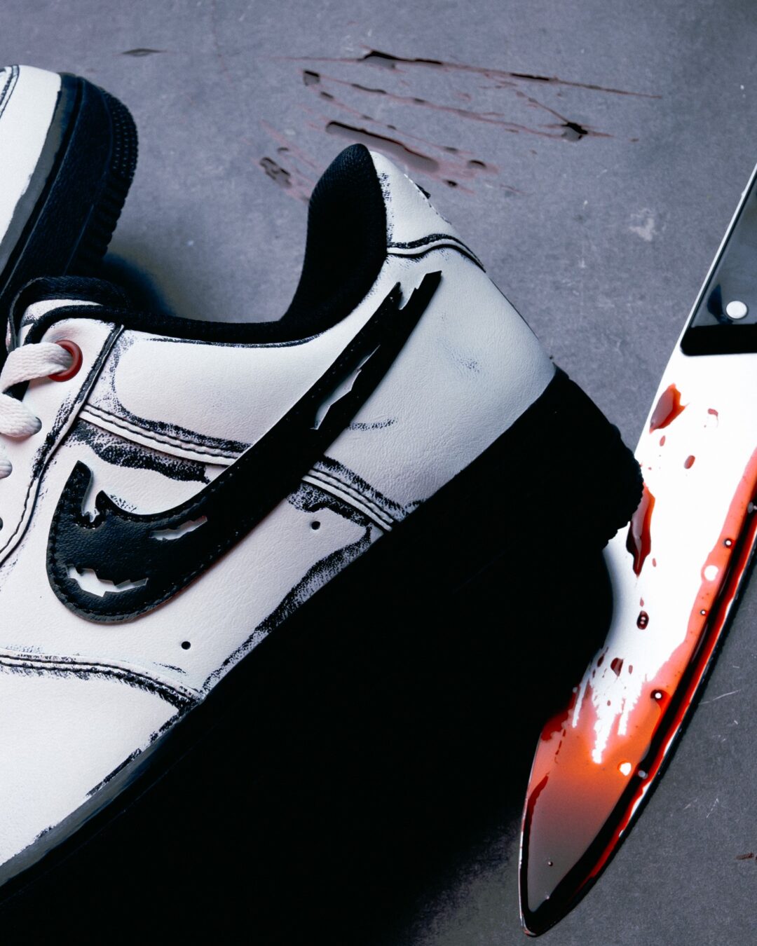 【2026年 7/9 発売】NIKE AIR FORCE 1 LOW “Halloween/Scream” (ナイキ エア フォース 1 ロー “ハロウィン/スクリーム”) [IV6350-121]