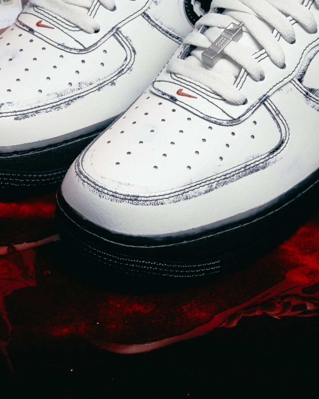 【2026年 7/9 発売】NIKE AIR FORCE 1 LOW “Halloween/Scream” (ナイキ エア フォース 1 ロー “ハロウィン/スクリーム”) [IV6350-121]