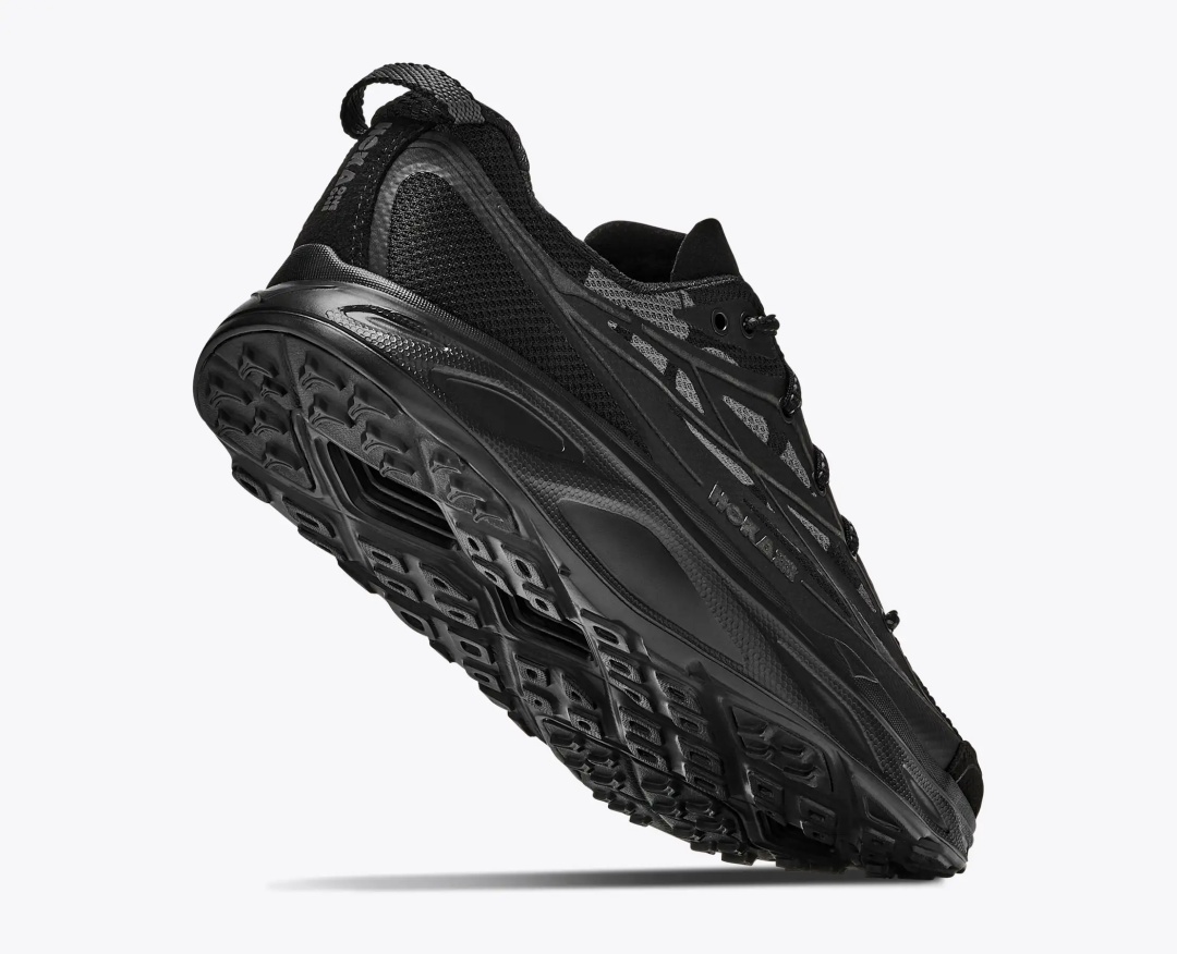 【2026年 8/4 発売】HOKA HUAKA PRO “Triple Black” (ホカ フアカ プロ) [1176672-BBLC]