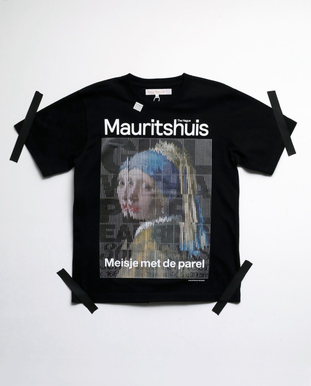 定カラーコラボTシャツを2026年 8/5 発売 (Johannes Vermeer Girl with a Pearl Earring コム デ ギャルソン 大阪)