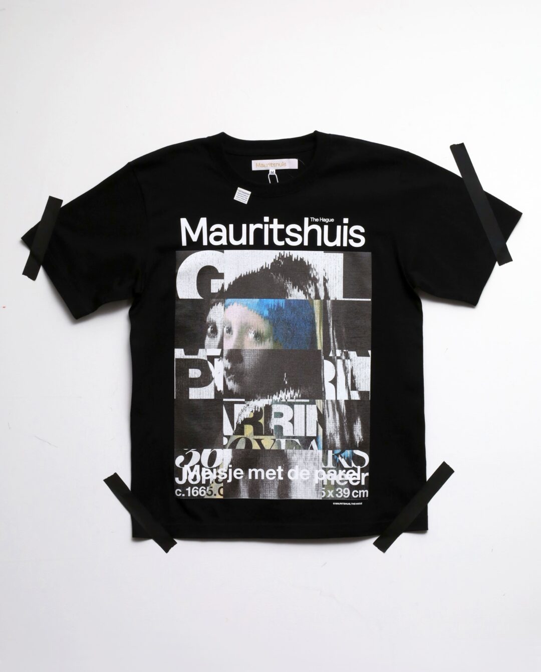 定カラーコラボTシャツを2026年 8/5 発売 (Johannes Vermeer Girl with a Pearl Earring コム デ ギャルソン 大阪)