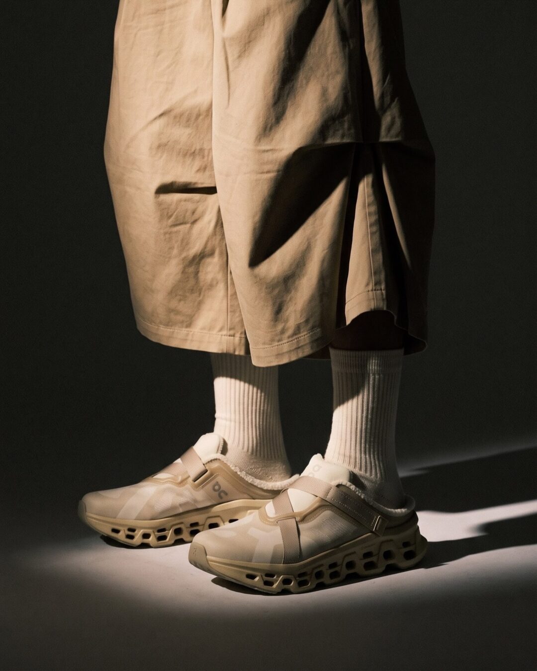 【2026年 8/27 発売】On x FKA Twigs Cloudmonster 3 Mule “Cacao/Espresso & Loess/Hare” (オン FKAツイッグス クラウドモンスター ミュール)