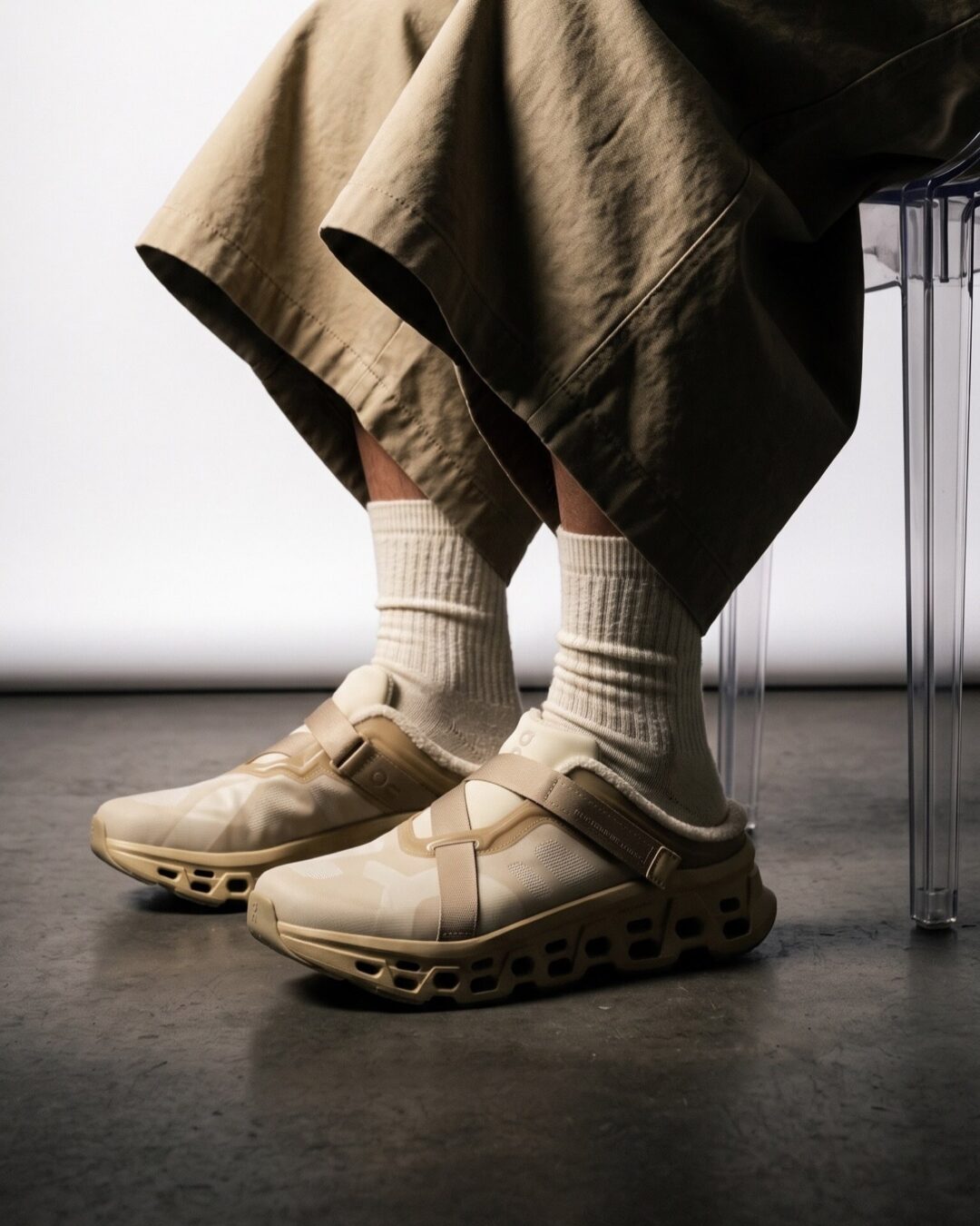 【2026年 8/27 発売】On x FKA Twigs Cloudmonster 3 Mule “Cacao/Espresso & Loess/Hare” (オン FKAツイッグス クラウドモンスター ミュール)