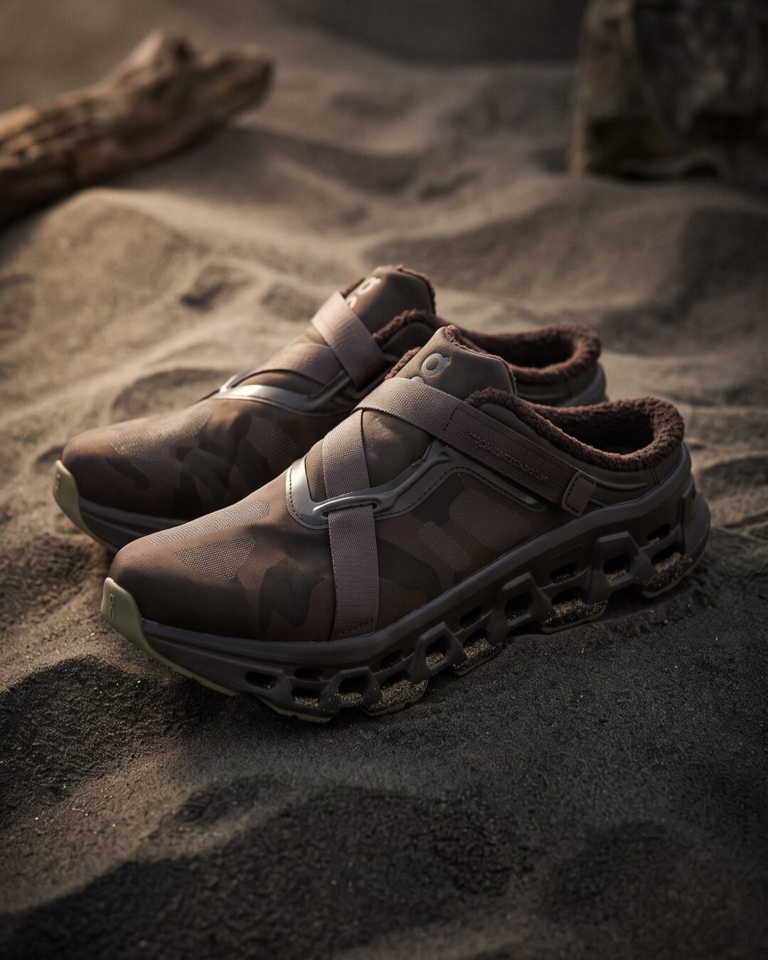 【2026年 8/27 発売】On x FKA Twigs Cloudmonster 3 Mule “Cacao/Espresso & Loess/Hare” (オン FKAツイッグス クラウドモンスター ミュール)