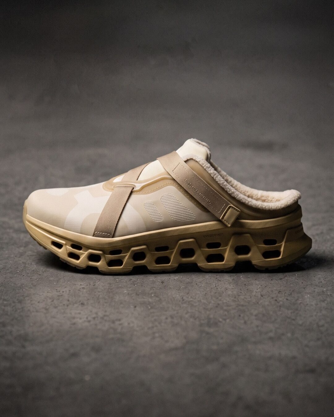 【2026年 8/27 発売】On x FKA Twigs Cloudmonster 3 Mule “Cacao/Espresso & Loess/Hare” (オン FKAツイッグス クラウドモンスター ミュール)