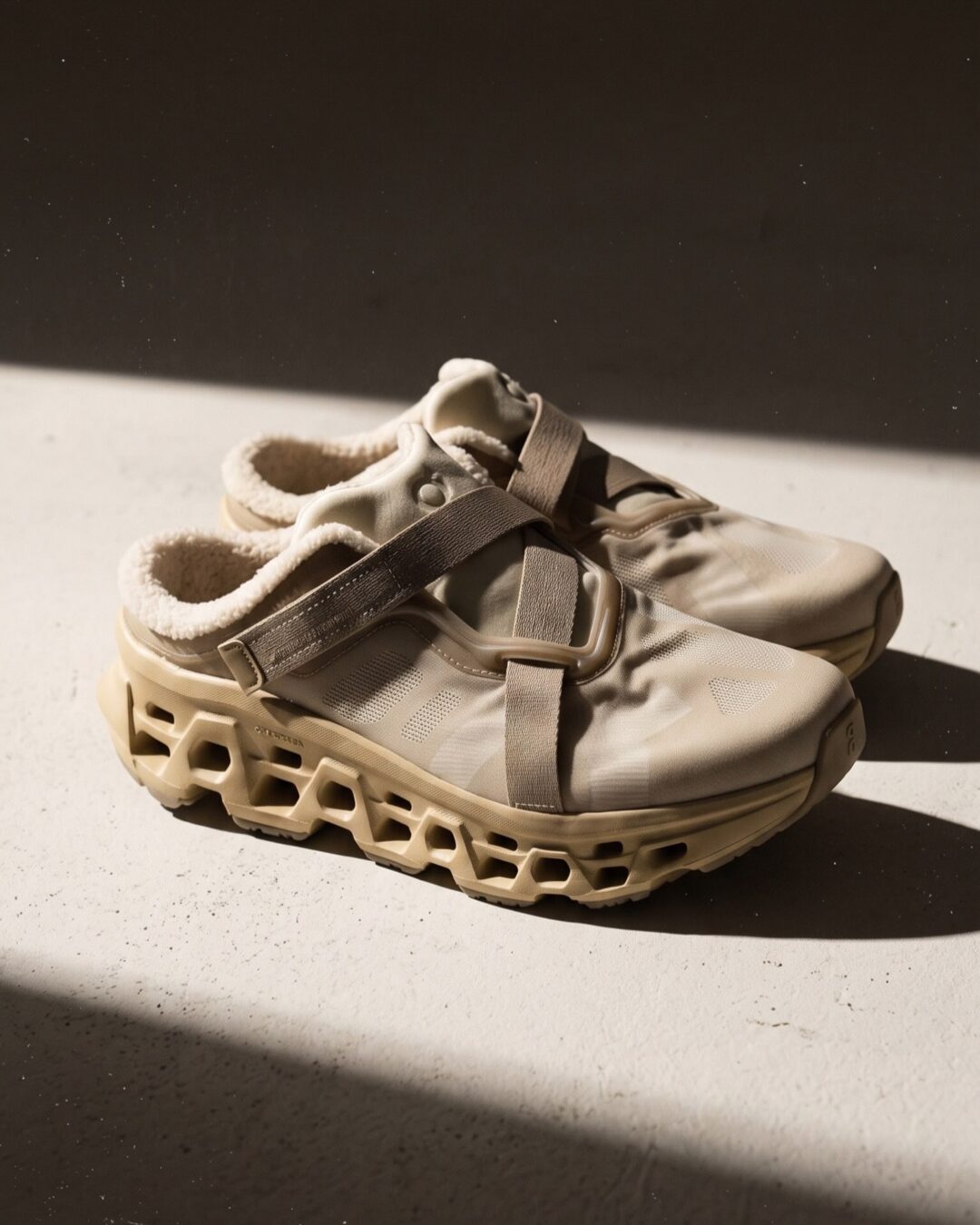 【2026年 8/27 発売】On x FKA Twigs Cloudmonster 3 Mule “Cacao/Espresso & Loess/Hare” (オン FKAツイッグス クラウドモンスター ミュール)