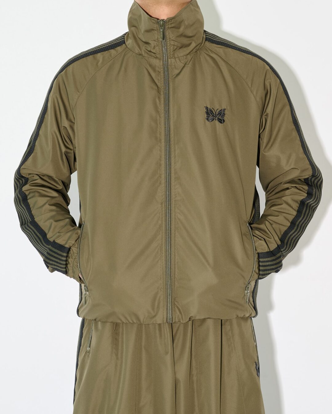NEEDLES × STUDIOUS 2026 FW 別注 “Track Jacket & H.D. Track Pant – Nylon Polyester”が8/13 19:00 発売 (ニードルズ ステュディオス)