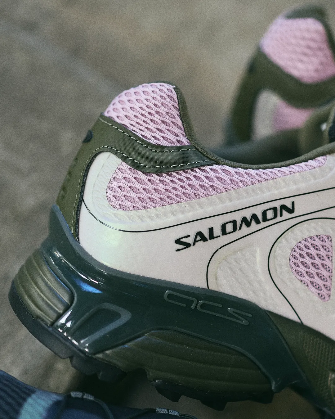 【2026年 8/26 発売】Salomon XT-WHISPER VOID “Grape Leaf/Asphalt” (サロモン “グレープリーフ/アスファルト”) [L49236800/L49236500]