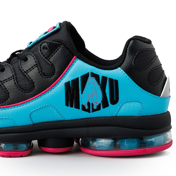 「FILA × 初音ミク」コラボプロジェクト第4弾「SILVA TRAINER」が2026年 9/1 00:00 先行予約 (フィラ)