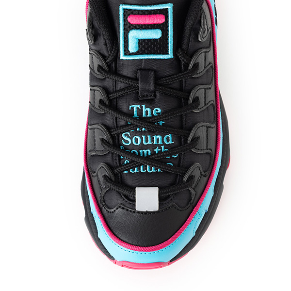 「FILA × 初音ミク」コラボプロジェクト第4弾「SILVA TRAINER」が2026年 9/1 00:00 先行予約 (フィラ)