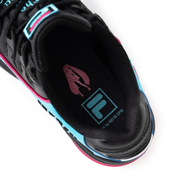 「FILA × 初音ミク」コラボプロジェクト第4弾「SILVA TRAINER」が2026年 9/1 00:00 先行予約 (フィラ)