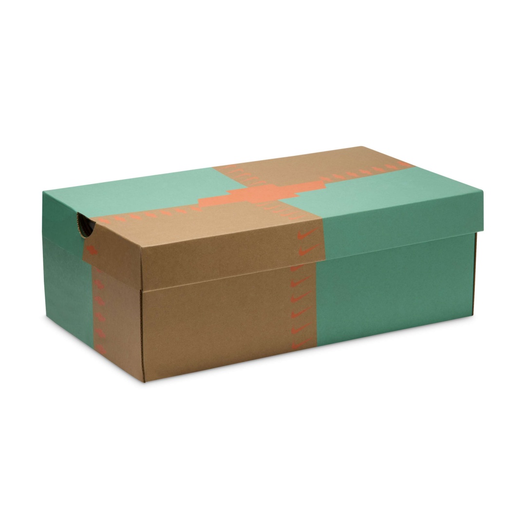 【2026年 8/26 発売】Chevrolet × NIKE BOOK 2 “Metallic Red Bronze” (シェビー シボレー ナイキ ブック “メタリックレッドブロンズ”) [IO9842-900]
