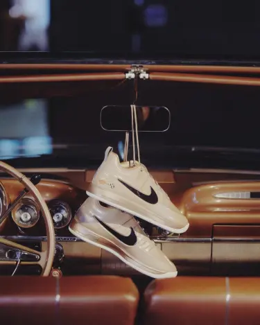 【2026年 8/15 発売】Devin Booker × Chevrolet × NIKE BOOK 2 “Pretty Penny” (デビン・ブッカー シボレー ナイキ ブック “プリティペニー”) [IO9841-100]