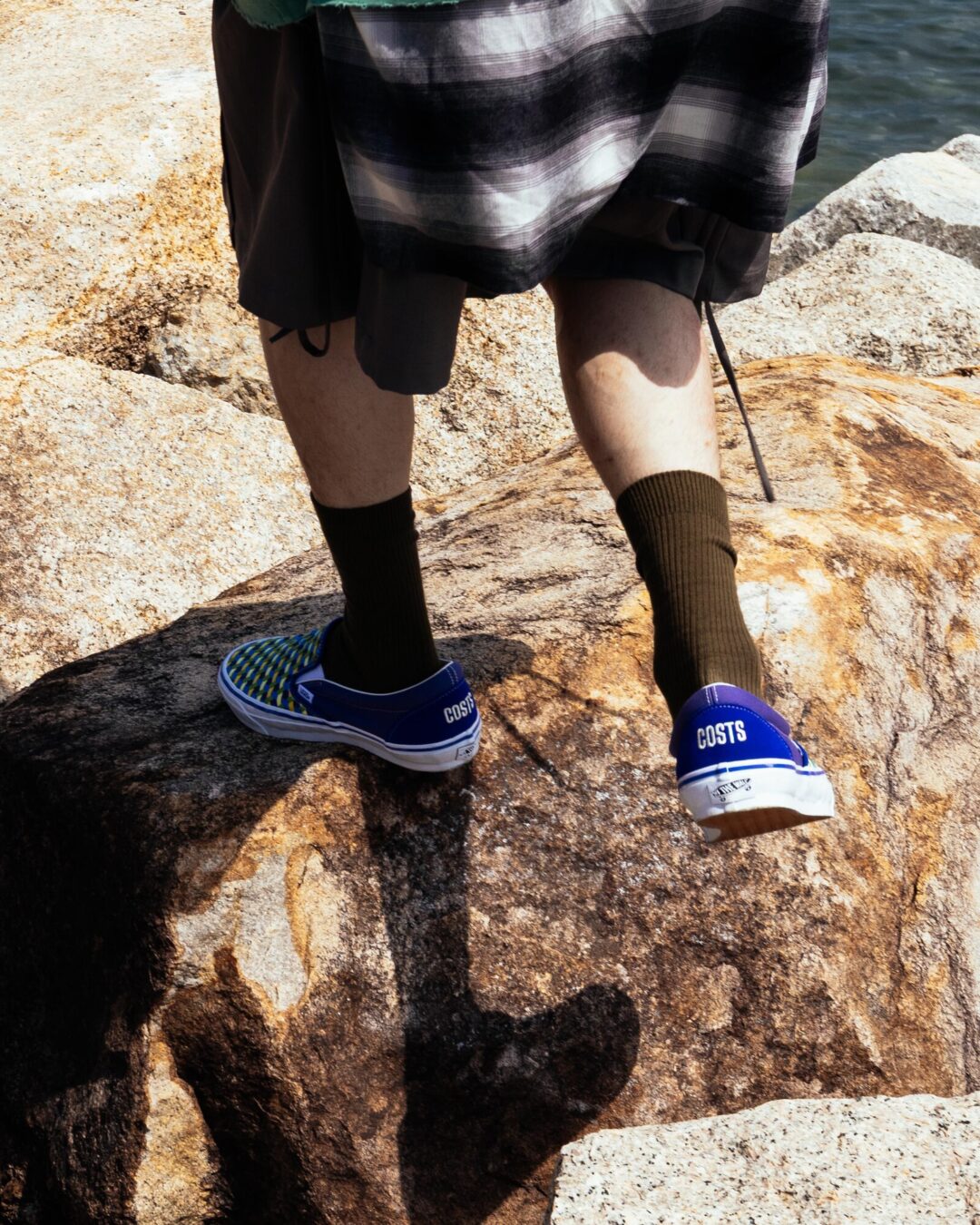 【2026年 8/29 発売】COSTS x VANS “The Dragon Boat” Slip-On & Authentic (コスト バンズ “ザ・ドラドン・ボート” スリッポン オーセンティック) [VN0011173TA/VN0010W63TB]