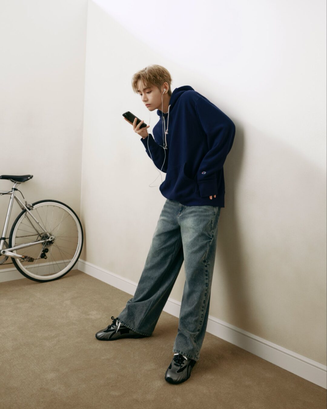 Championが「BTS V」とのグローバルパートナーシップを発表 (チャンピオン ビーティーエス ヴィ キム・テヒョン テテ 김태형 金泰亨)
