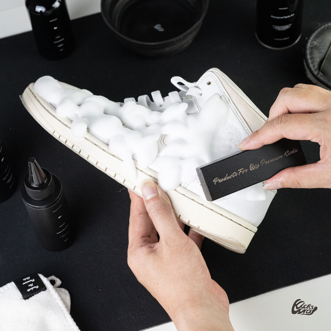 KicksWrapからスニーカーケアのスターターキット「The Starter Sneaker Care Kit」が2026年 8/20 19:00 発売 (キックスラップ)