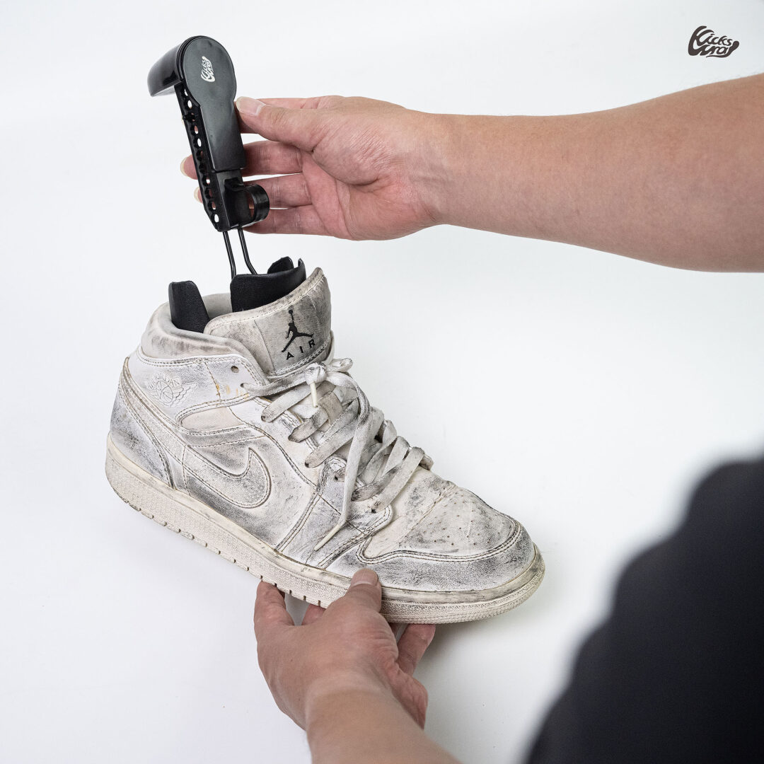 KicksWrapからスニーカーケアのスターターキット「The Starter Sneaker Care Kit」が2026年 8/20 19:00 発売 (キックスラップ)