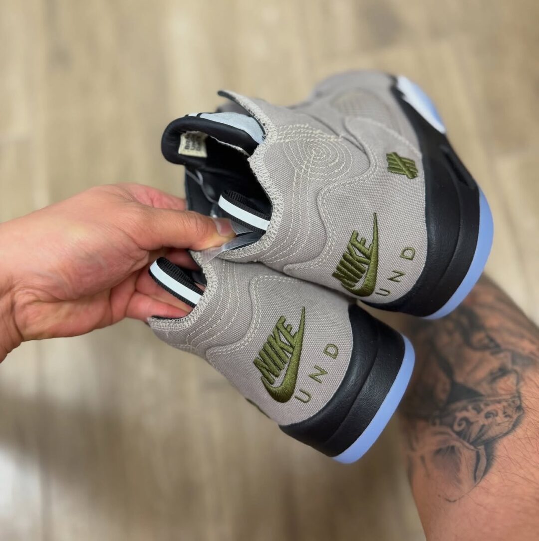 【2027年 2/18 発売予定】UNDEFEATED × NIKE JORDAN 5 RETRO OG SP “Moon Fossil/Light Chocolate”  (アンディフィーテッド ナイキ ジョーダン レトロ ) [JF3394-001/JF3394-200]