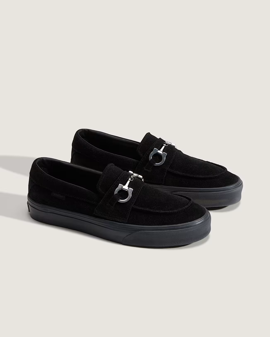【2026年 9/3 発売】VANS SKATE LOAFER Horsebit “Black/Dachshund” (バンズ スケート ローファー) [VN000Z76BM8/VN000Z767UG]