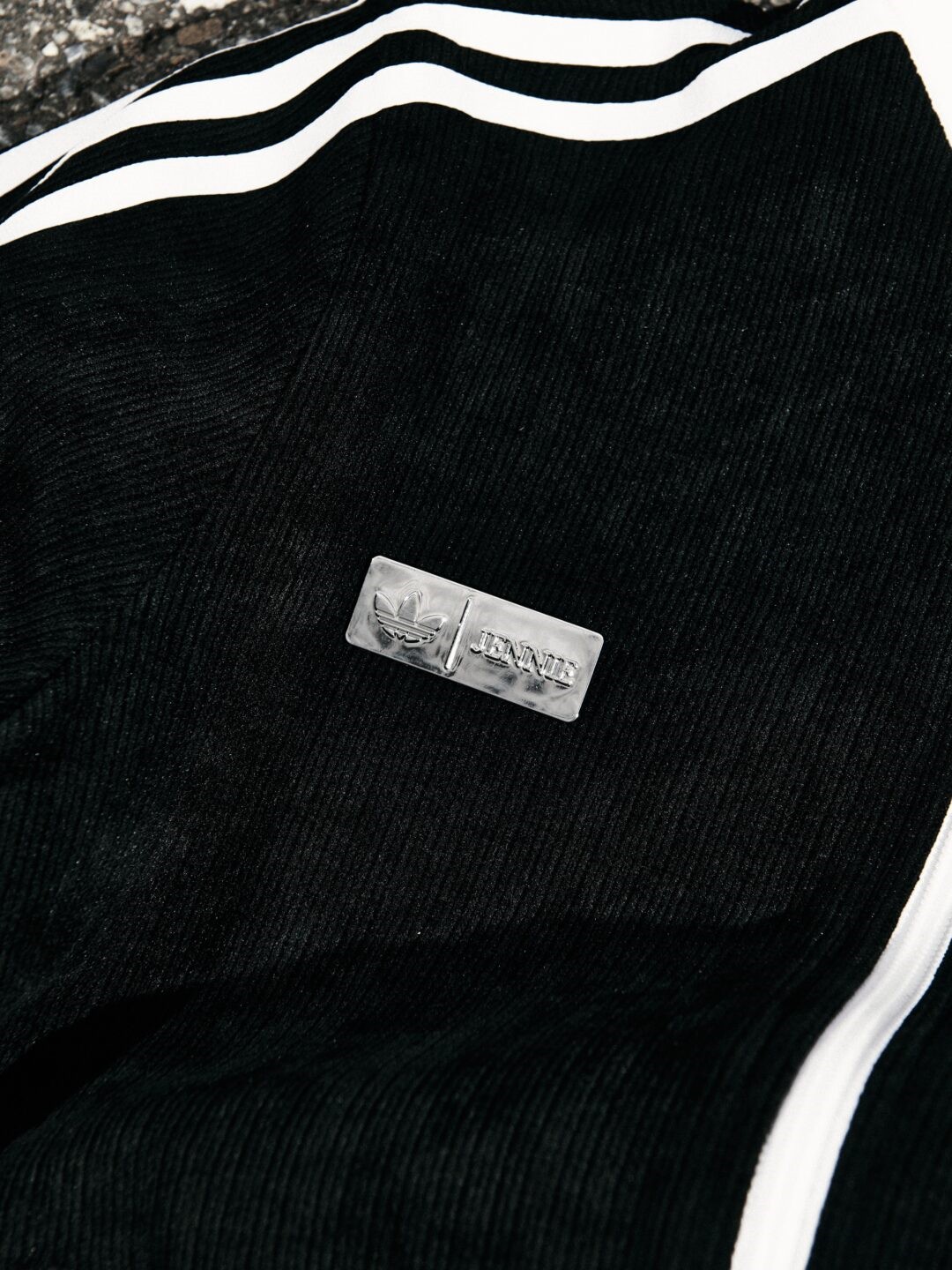 BLACKPINK JENNIE x adidas Originals コラボが2026年 9/1 発売 (ブラックピンク ジェニー アディダス オリジナルス)