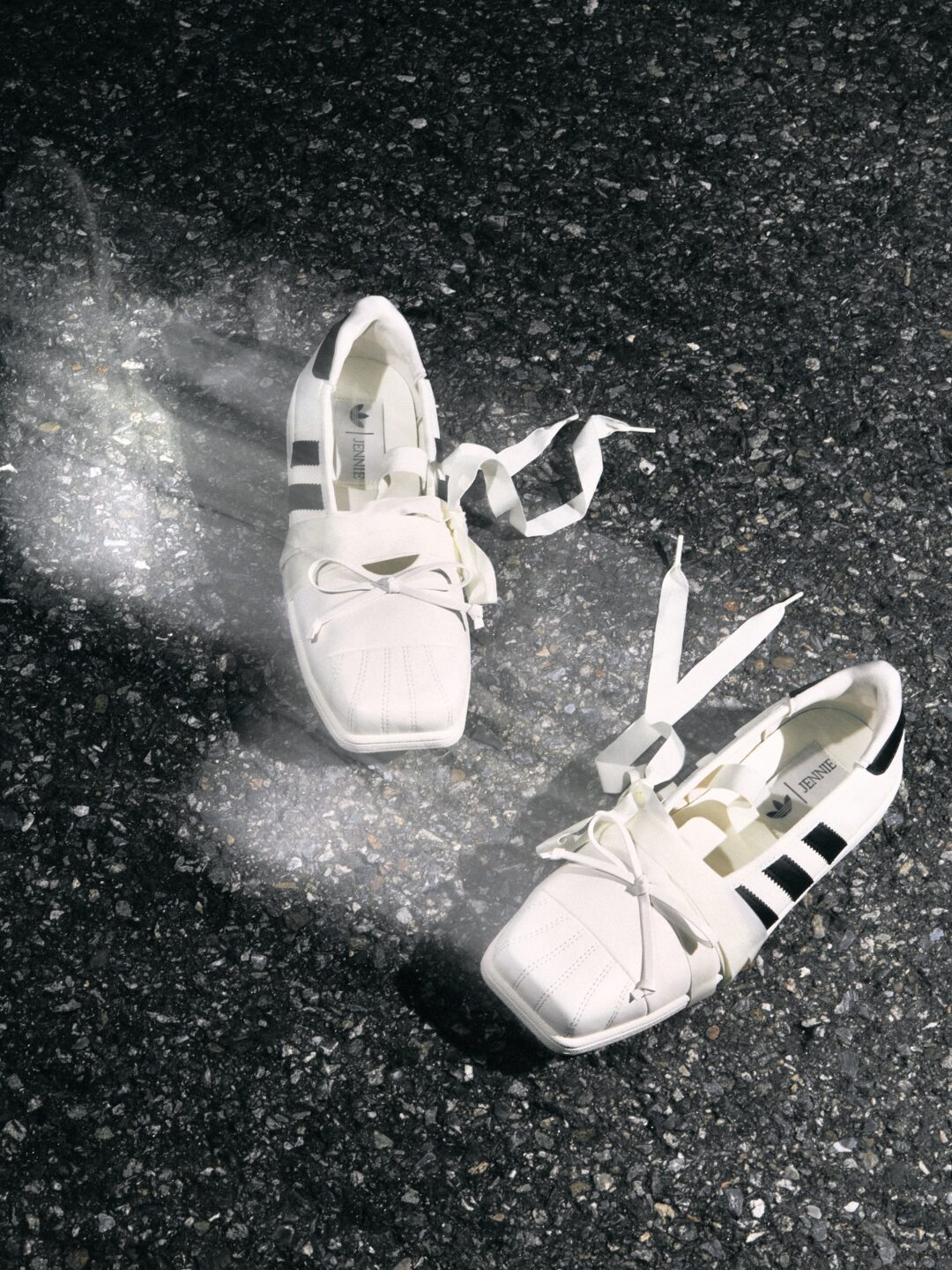 BLACKPINK JENNIE x adidas Originals コラボが2026年 9/1 発売 (ブラックピンク ジェニー アディダス オリジナルス)
