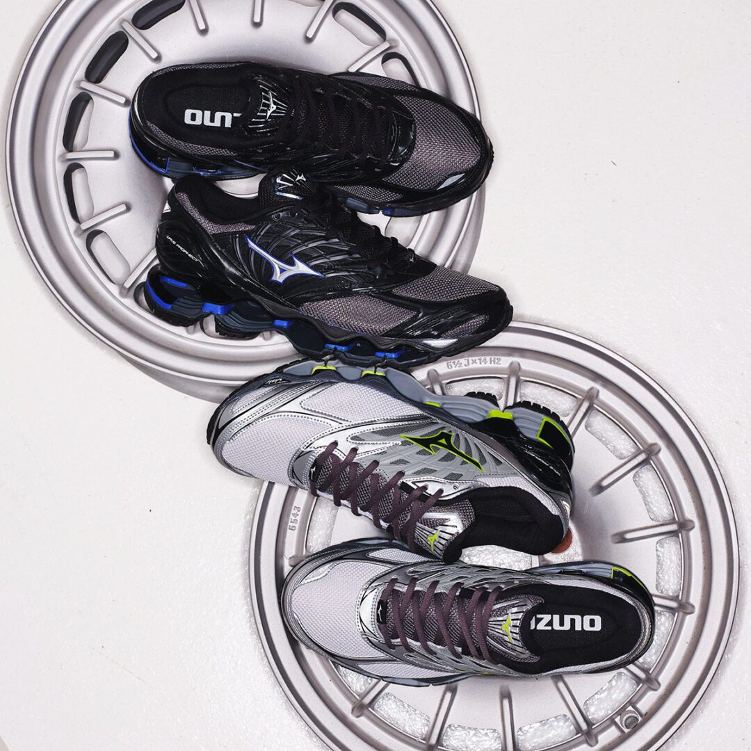 【KICKS LAB.限定・2026年 8/14 発売】MIZUNO WAVE PROPHECY LS “Light Grey/Charcoal” (キックスラボ ミズノ ウェーブ プロフェシー) [D1GA333711/D1GA333712]