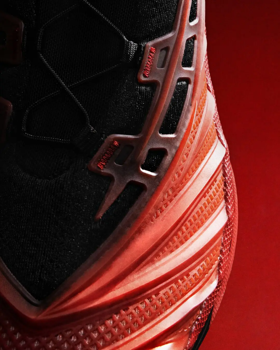 【2026年 9/2 発売予定】Salomon XT-EVO “Black/Fiery Red/Alloy” (サロモン) [L45404200/L49177900/L45419100]