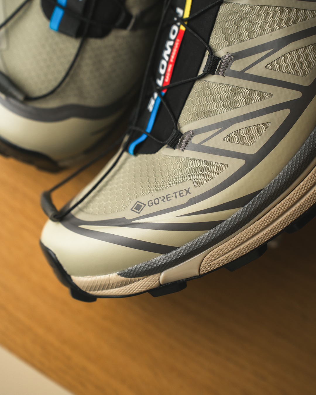 【2026年 9/4 発売】Salomon XT-6 GTX “White Pepper/Silver Sage/Dark Gull Gray” (サロモン ゴアテックス GORE-TEX) [L49215100]