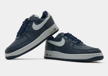 【2026年 発売予定】NIKE AIR FORCE 1 01 LOW “College Navy/Light Smoke Grey” (ナイキ エア フォース 1 ロー “カレッジネイビー/ライトスモークグレー”) [IV4501-400]