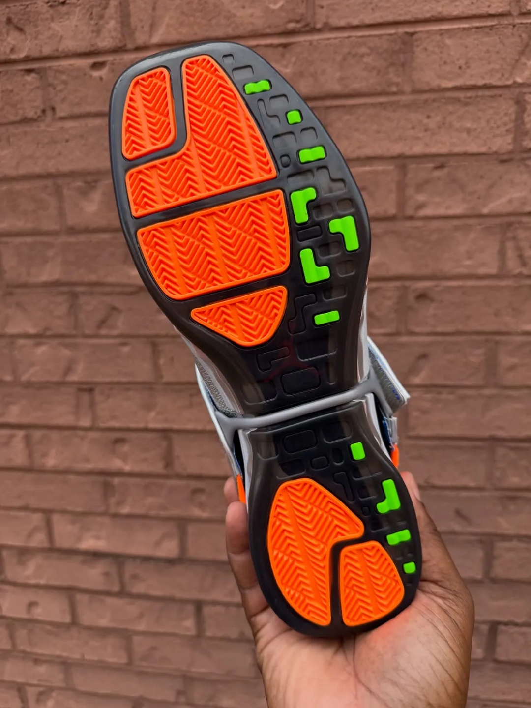 【2026年 8/15 発売】Free the Youth x NIKE AIR JORDAN 16 SP (フリーザユース ナイキ エア ジョーダン FTY) [IV7638-001]
