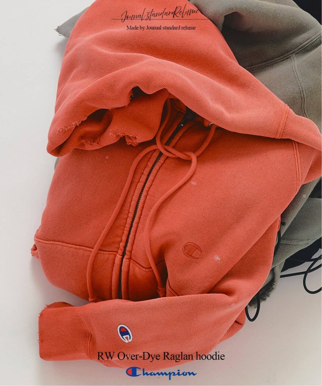 Champion × JOURNAL STANDARD relume 2026 FW 別注 “リバースウィーブ オーバーダイ スウェット”が10月中旬 発売 (チャンピオン ジャーナルスタンダード)