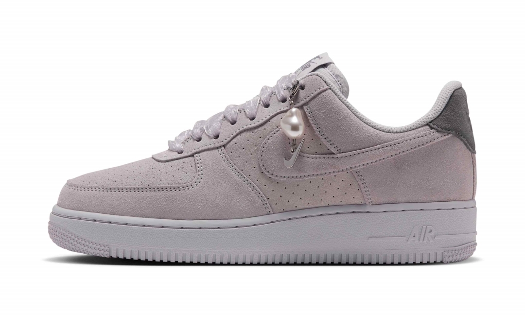 【2026年 発売予定】NIKE W AIR FORCE 1 01 LOW “Vast Grey/Metallic Silver/Pencil Point” (ナイキ エア フォース 1 ロー “グレー/シルバー”) [IX7362-078]
