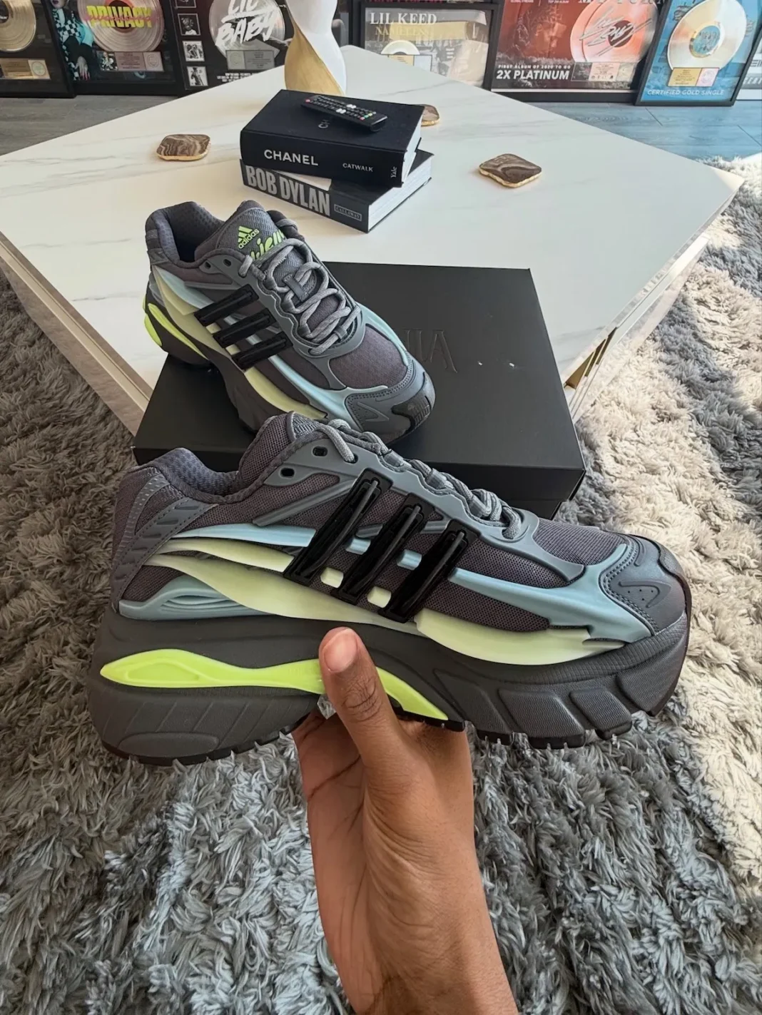 【2026年 10/24 発売予定】Pharrell Williams x adidas Originals JELLYFISH “Onix/Aurora Onix” (ファレル・ウィリアムス アディダス オリジナルス ジェリーフィッシュ) [KH6728]