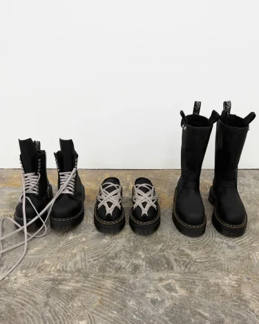 Dr. Martens x RICK OWENS 2026 FW QUAD SOLE シリーズ “PULL ON BOOT/STEEL TOE BOOT/MEGALACE MULE”が9/18 順次発売 (ドクターマーチン リック オウエンス 秋冬)