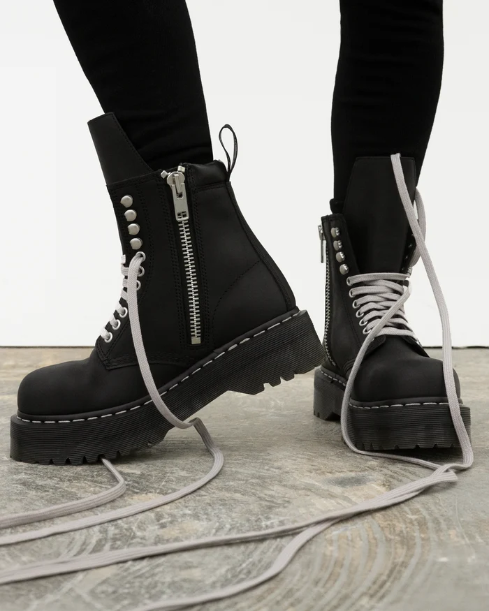Dr. Martens x RICK OWENS 2026 FW QUAD SOLE シリーズ “PULL ON BOOT/STEEL TOE BOOT/MEGALACE MULE”が9/18 順次発売 (ドクターマーチン リック オウエンス 秋冬)