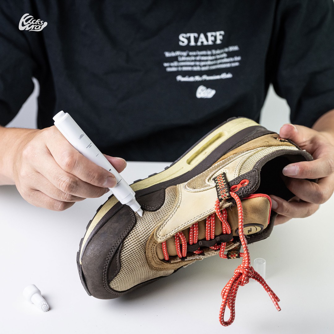 KicksWrapからデリケートな布素材特化型のペン型シミ抜き剤「Fabric Stain Remover」が2026年 9/17 19:00 発売 (キックスラップ)