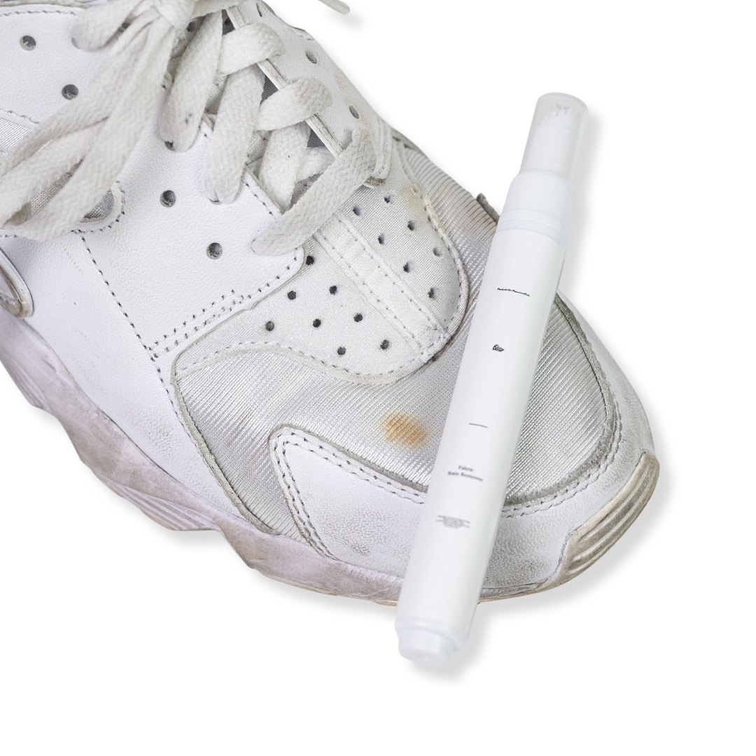 KicksWrapからデリケートな布素材特化型のペン型シミ抜き剤「Fabric Stain Remover」が2026年 9/17 19:00 発売 (キックスラップ)
