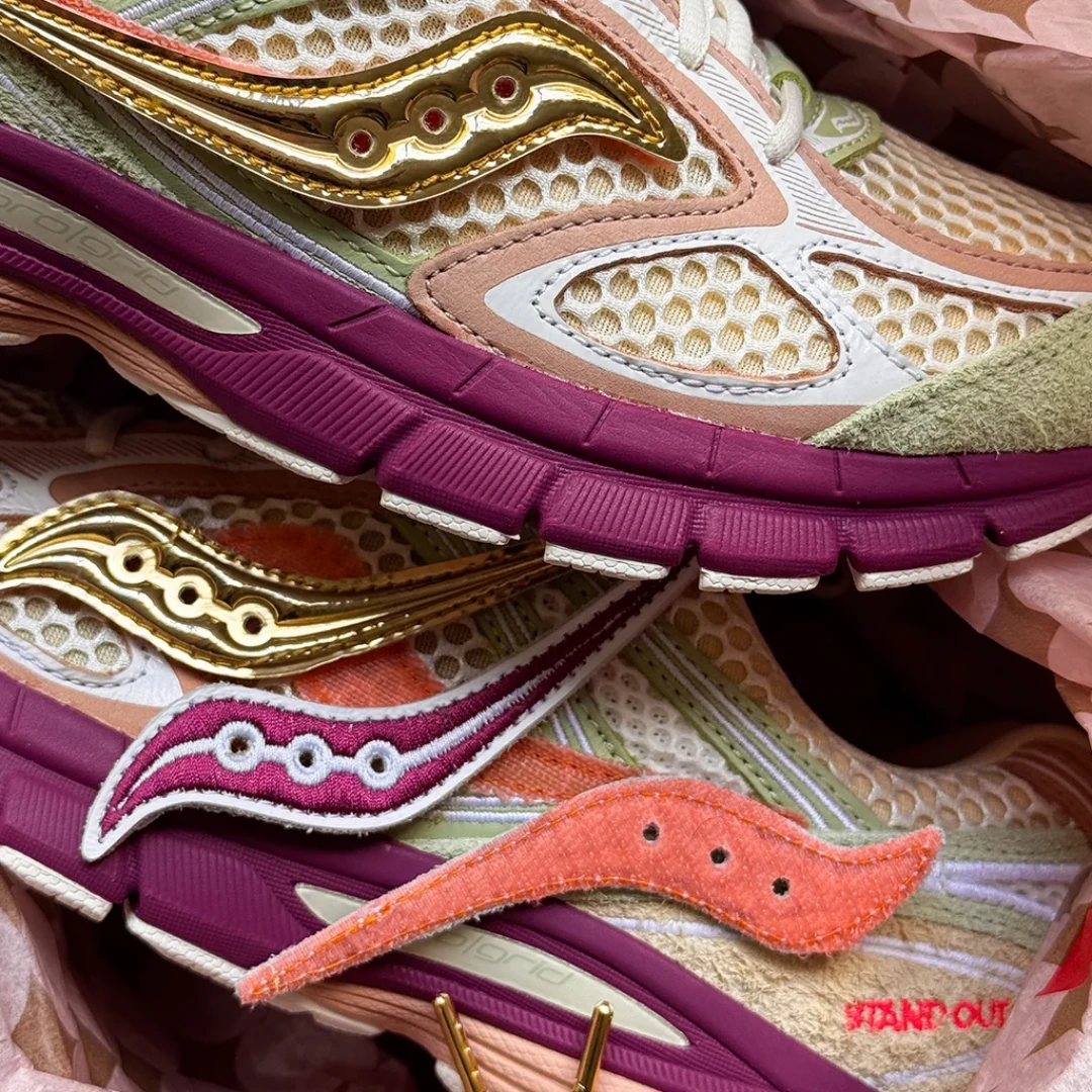 【2026年 9/11 & 9/20 発売】Stan Birch × Saucony PROGRID GUIDE 7 “STAND OUT” (スタン・バーチ サッカニー プログリッド ガイド “スタンドアウト”) [S71070-2]
