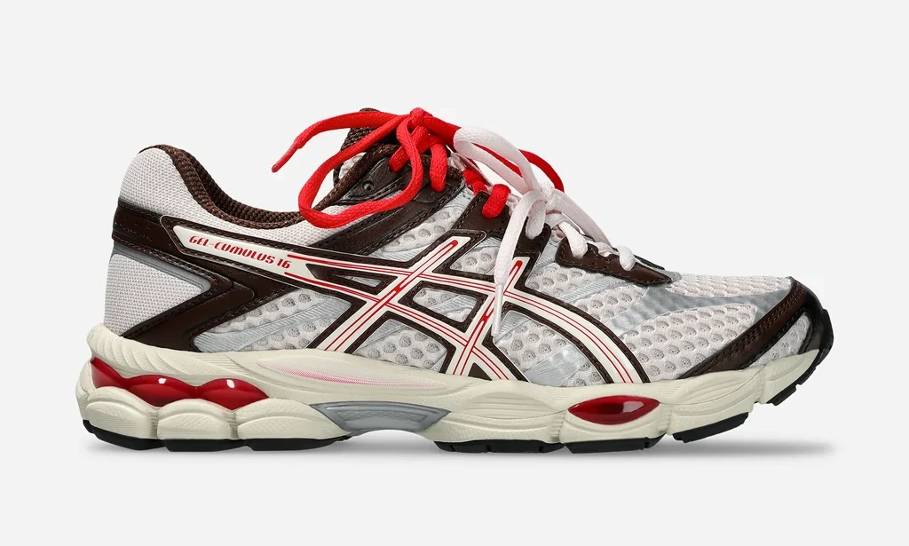 【2026年 9/18 発売予定】Naked × ASICS GEL-CUMULUS 16 ” Pink Cloud/Classic Red” (ネイキッド アシックス) [1203B330.700]